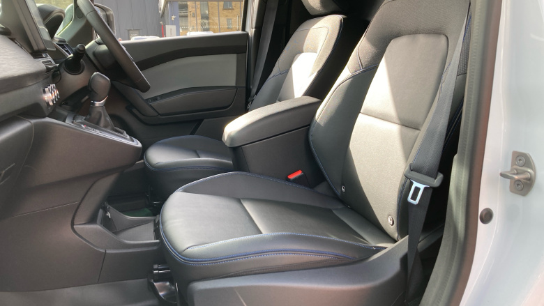 Nissan Townstar L1 Electric 90kW Acenta Van Auto 45kWh